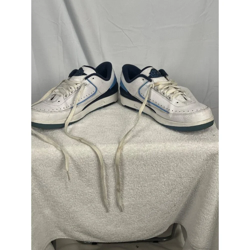 Nike Air Jordan Sneakers Blue White Size‎ 8 Men’s Athletic Shoes